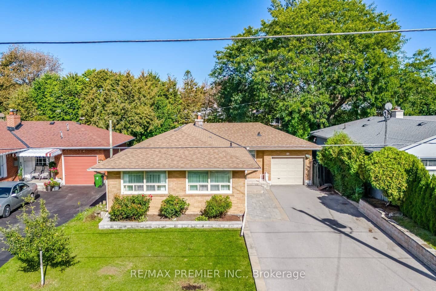 91 Wigmore Drive, Toronto, ON M4A 2E9