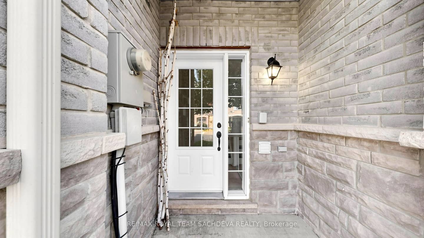29 Silvester Street, Ajax, ON L1Z 0K9
