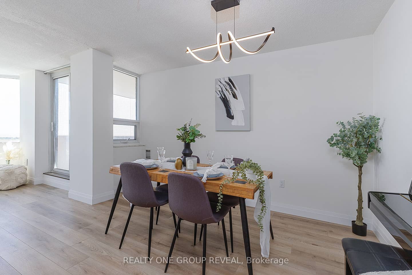 121 Ling Road 1509, Toronto, ON M1E 4Y2