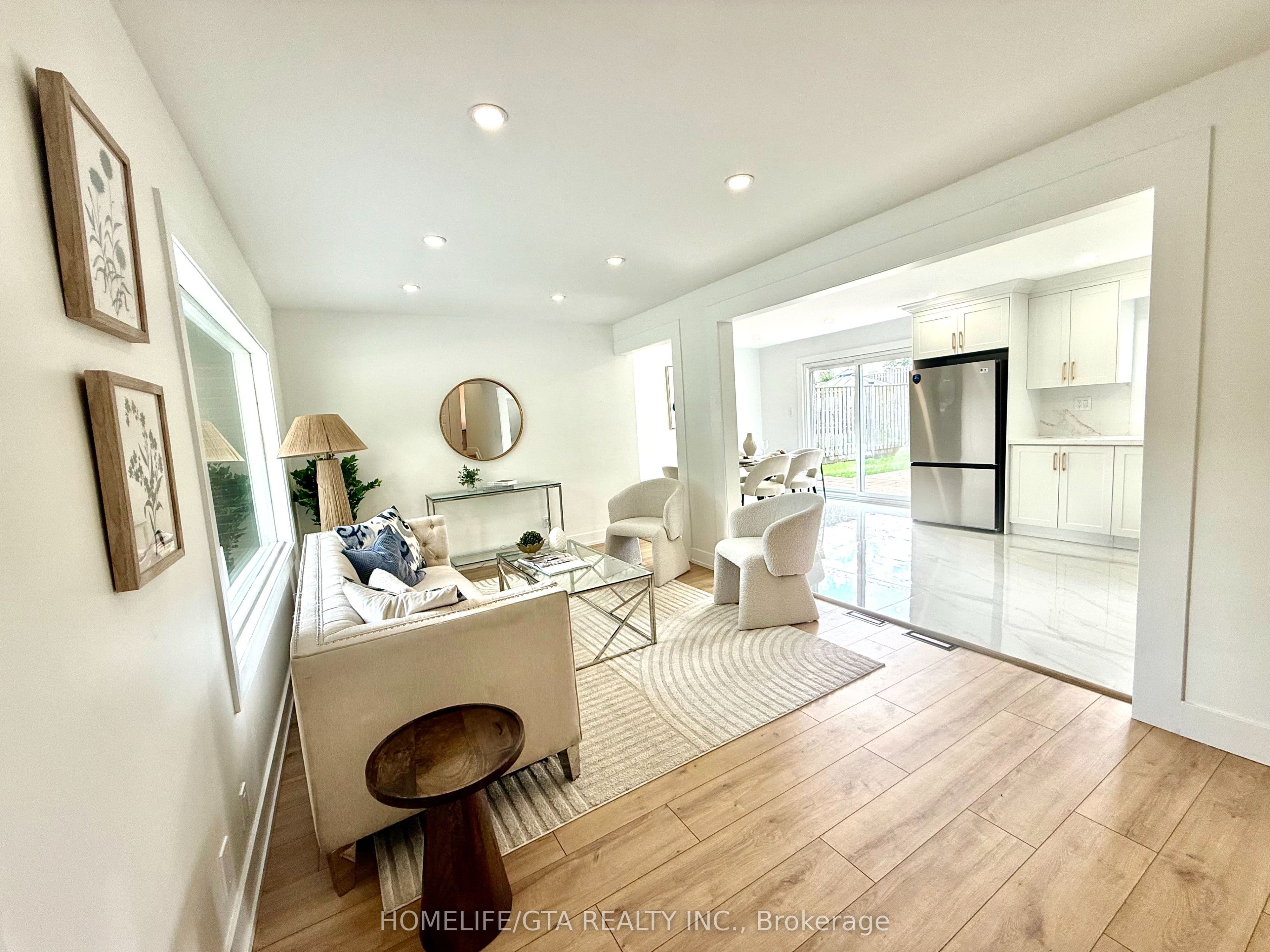 14 Heatherwood Road, Ajax, ON L1S 2K7