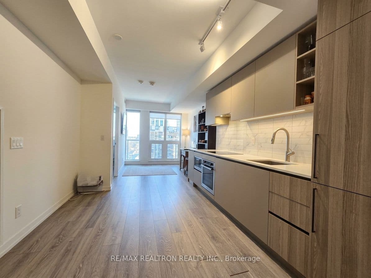 55 Mercer Street 1212, Toronto, ON M5V 3W2