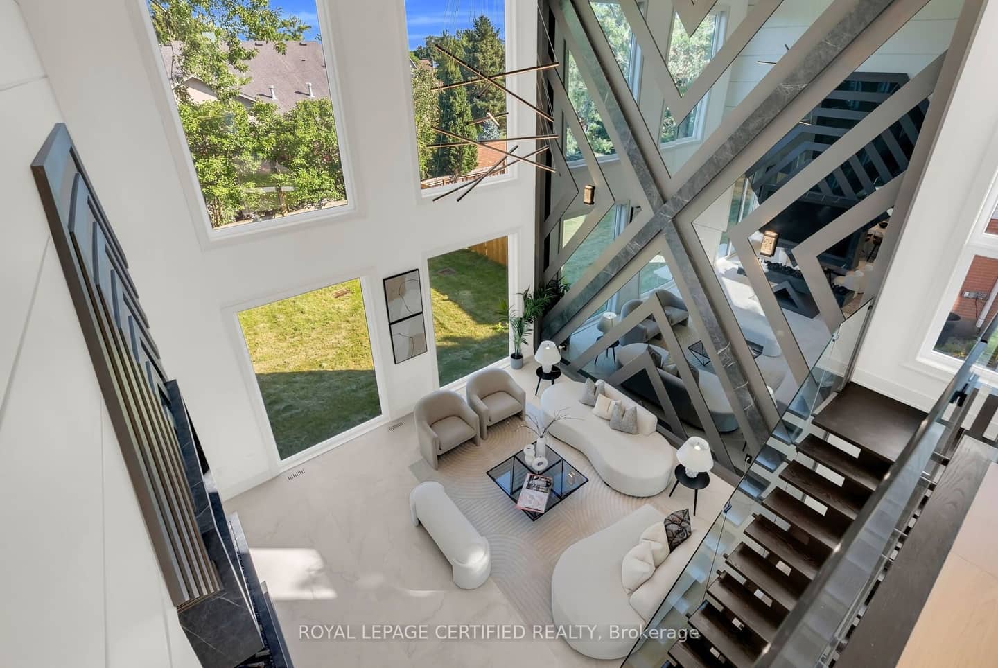 1374 Tansley Drive, Oakville, ON L6L 2N4