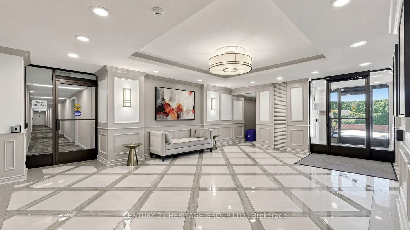 40 Baif Boulevard 406, Richmond Hill, ON L4C 5M9