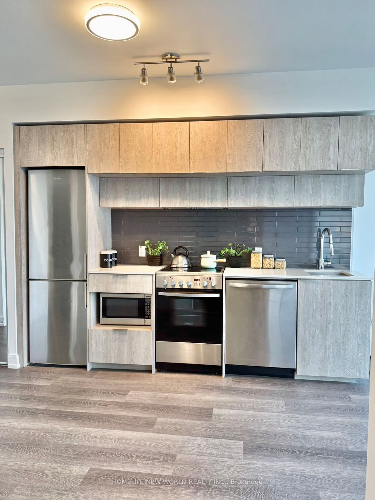 181 Dundas Street E 1806, Toronto, ON M5A 0N5