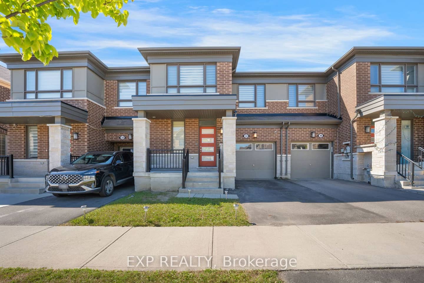 34 Circus Crescent, Brampton, ON L7A 5E3
