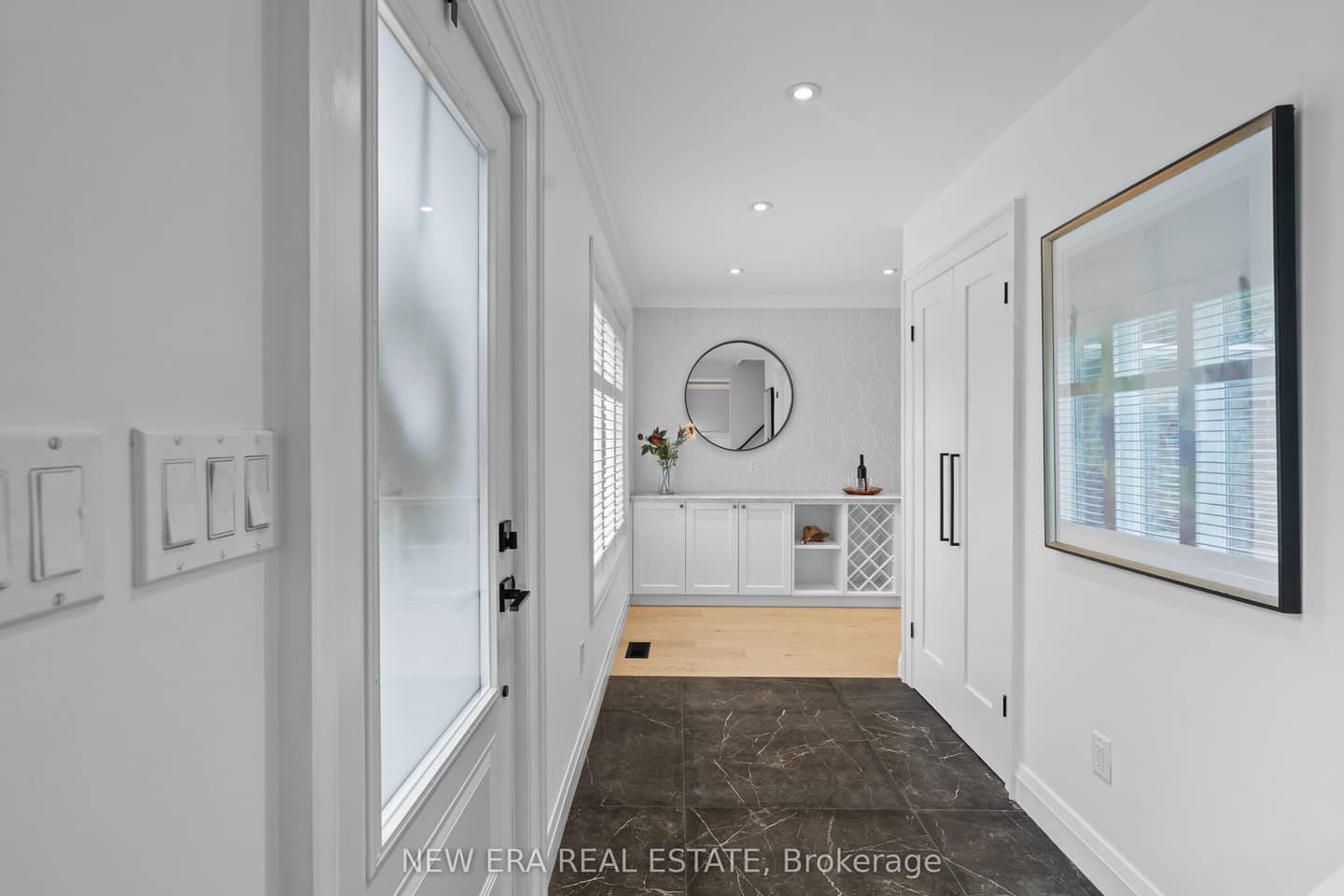 2107 Russett Road, Mississauga, ON L4Y 1C2