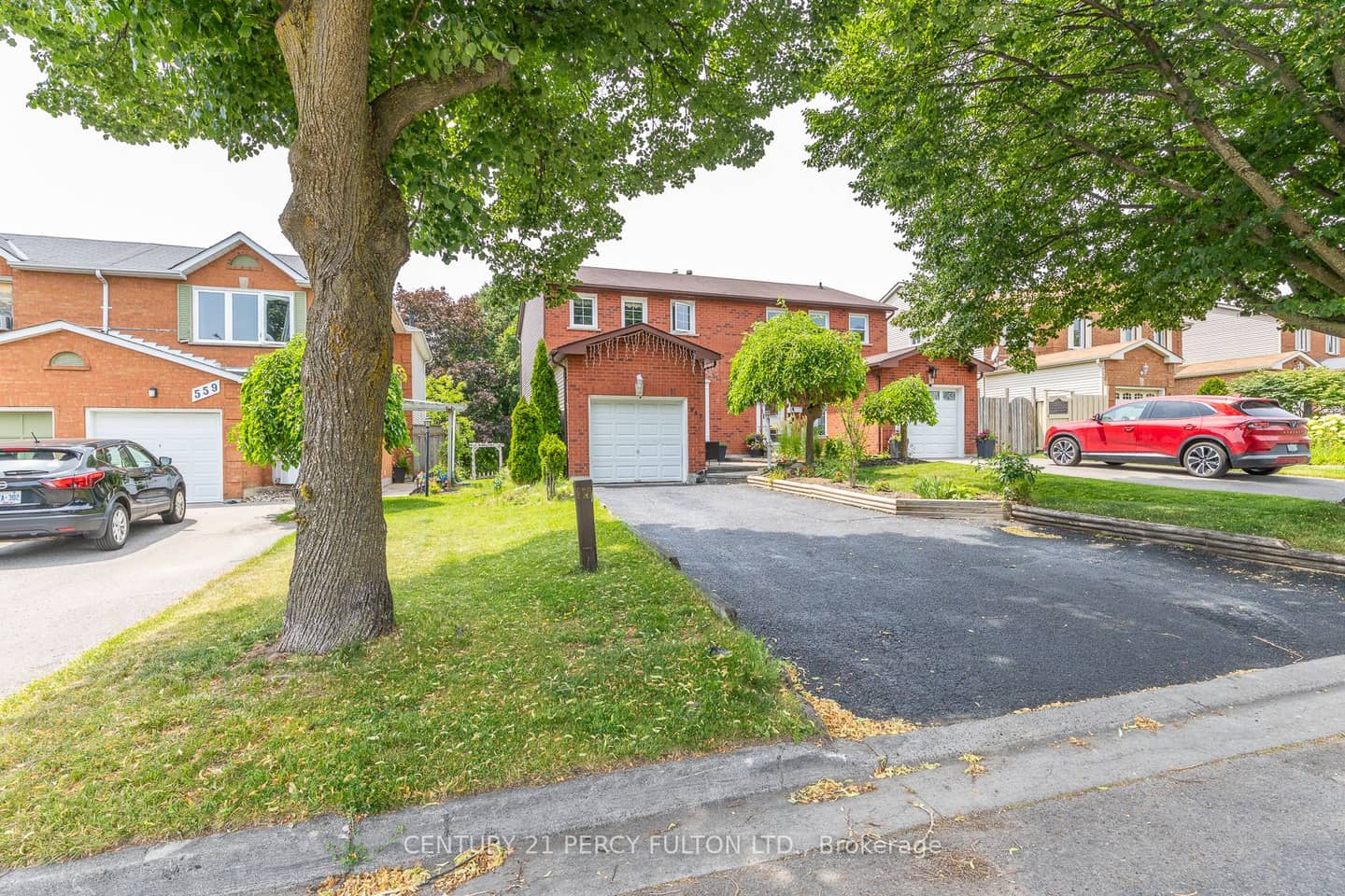 557 Cobblehill Drive, Oshawa, ON L1K 1Y6