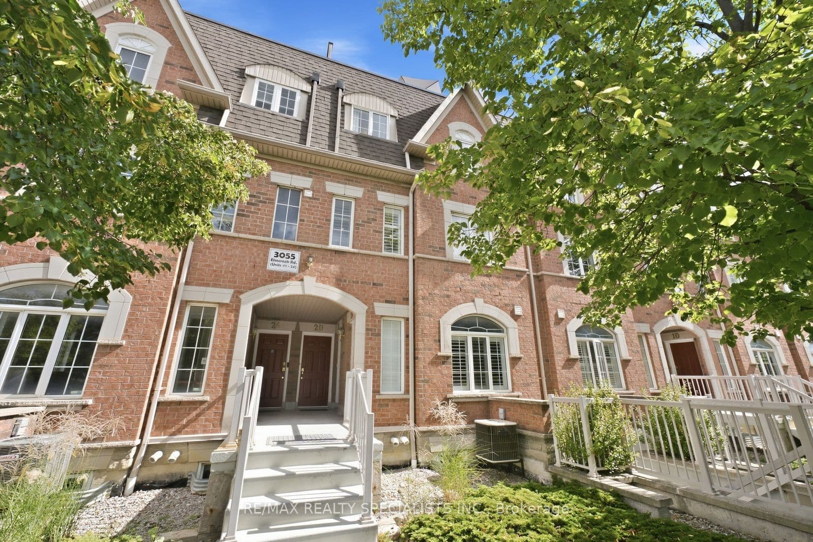 3055 Elmcreek Road 19, Mississauga, ON L5B 4J9