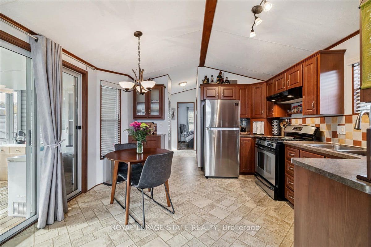 4449 Milburough Line 13 Spruce, Burlington, ON L7P 0C5
