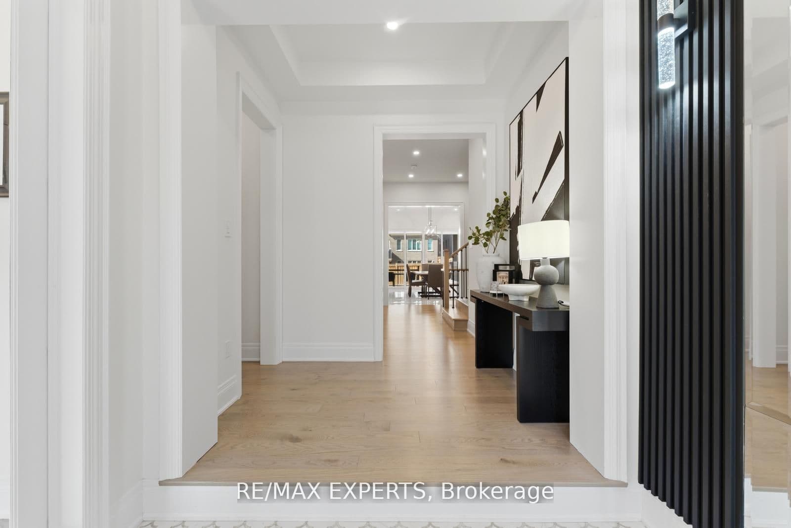 54 Winthrop Crescent, Vaughan, ON L3L 0E5