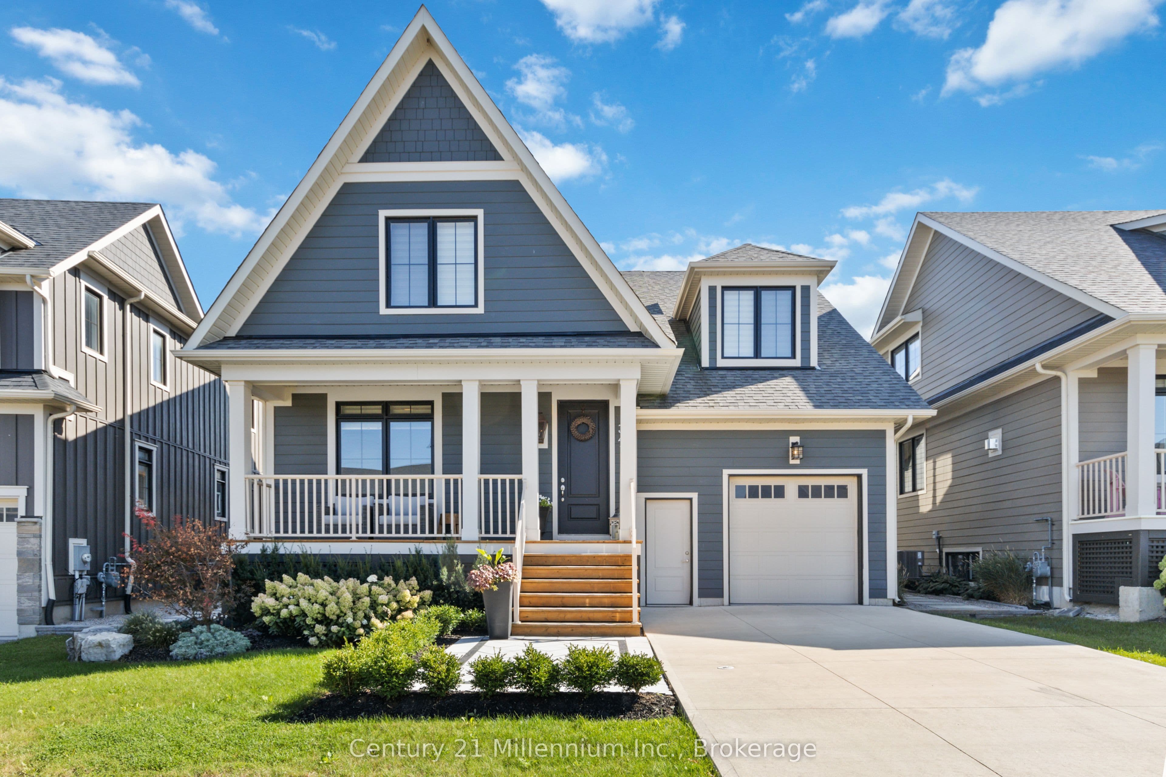341 Yellow Birch Crescent, Blue Mountains, ON L9Y 0Y5