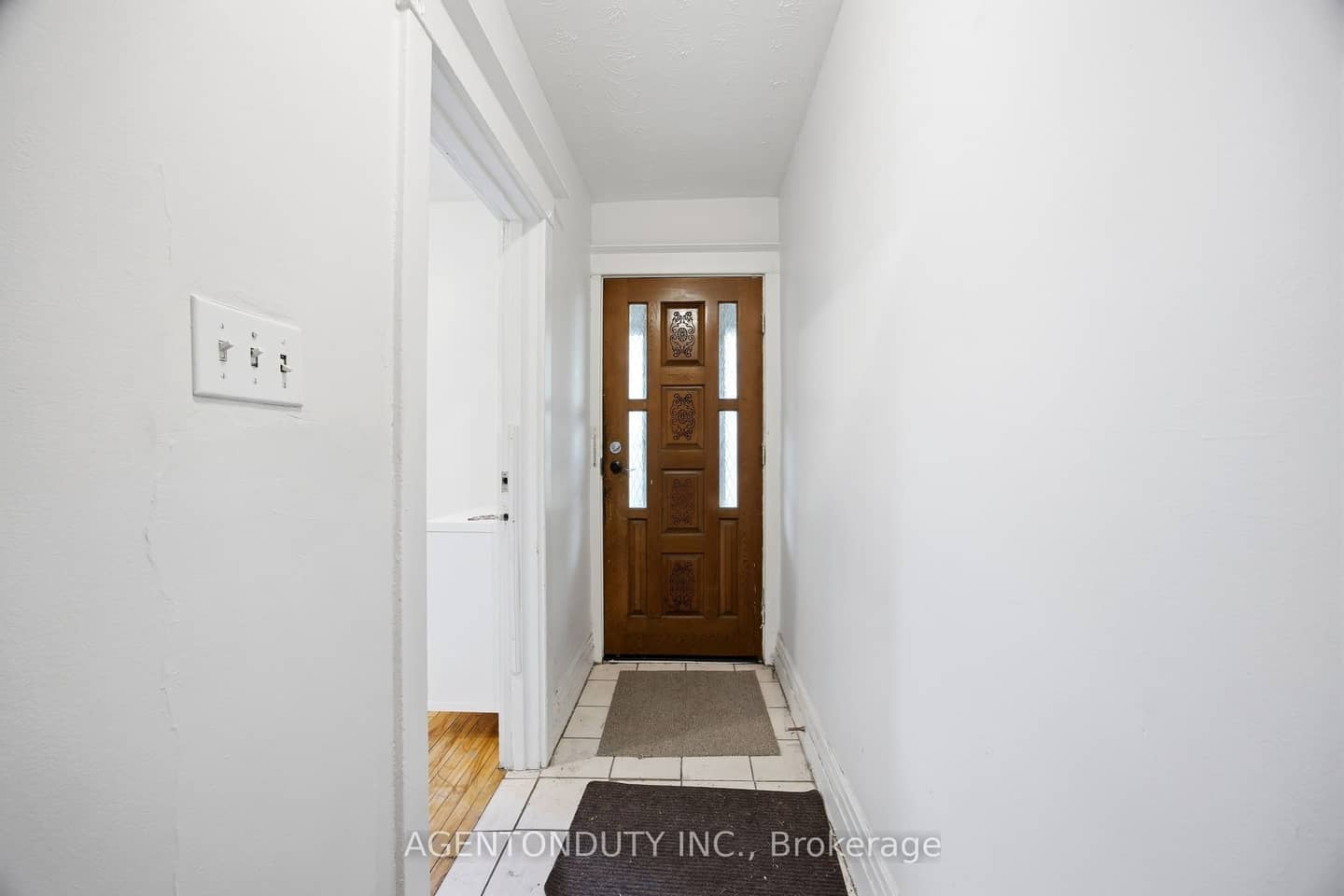 51 Perth Avenue, Toronto, ON M6R 2C1