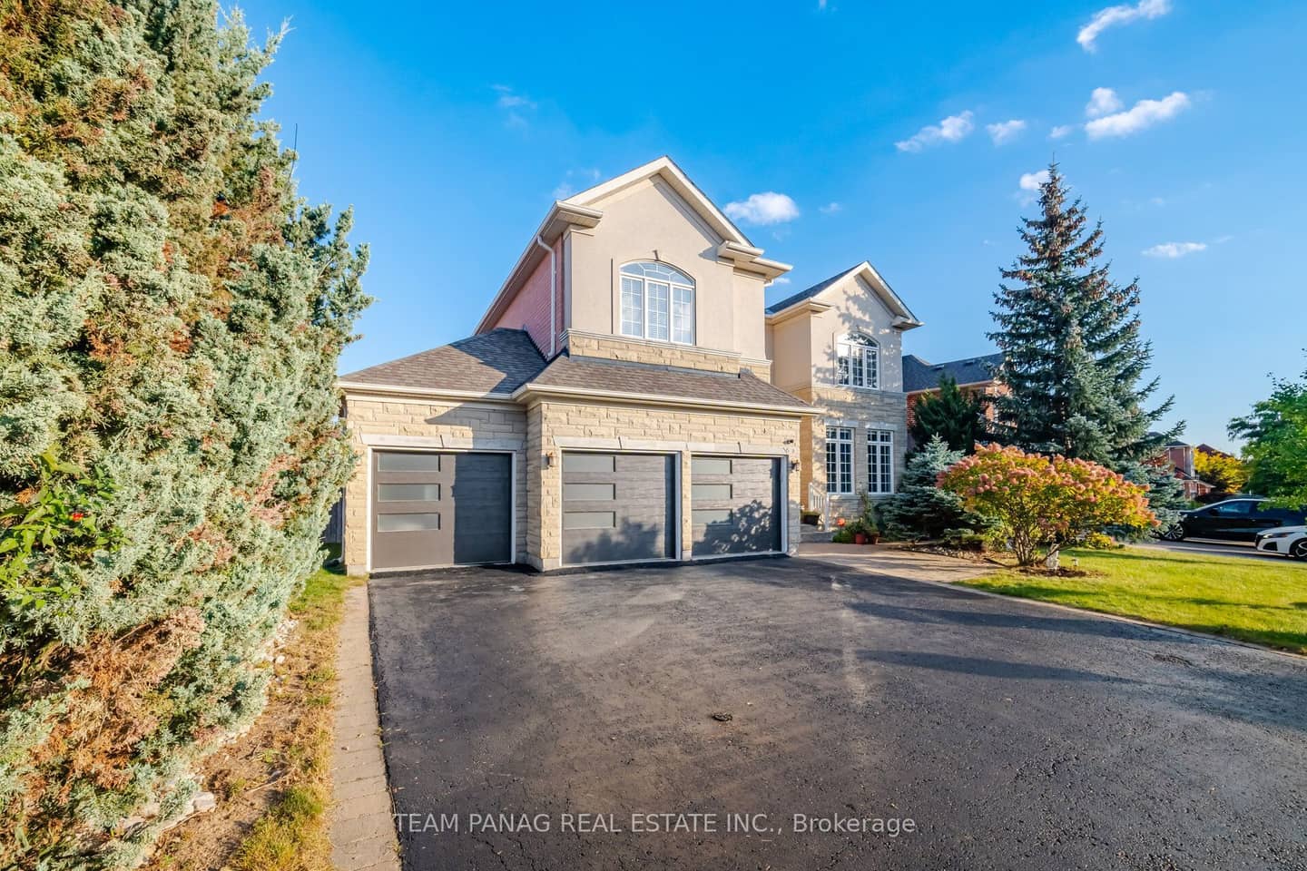 58 Saint Hubert Drive, Brampton, ON L6P 1Y5
