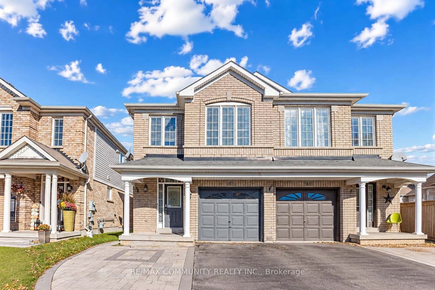 45 Tozer Crescent, Ajax, ON L1T 5A1