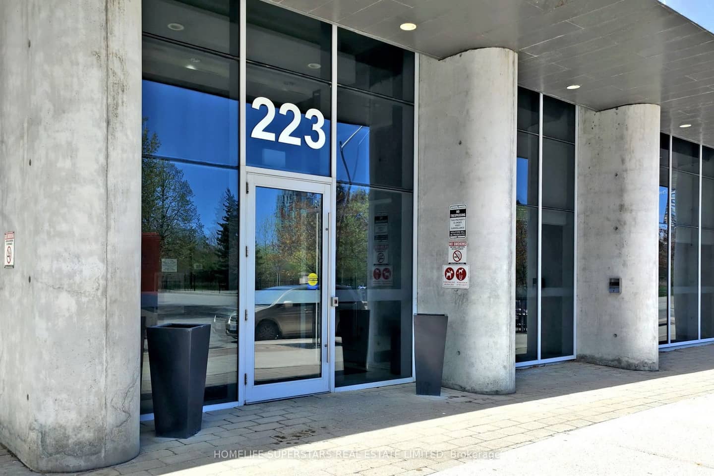 223 Webb Drive 1013, Mississauga, ON L5B 0E8