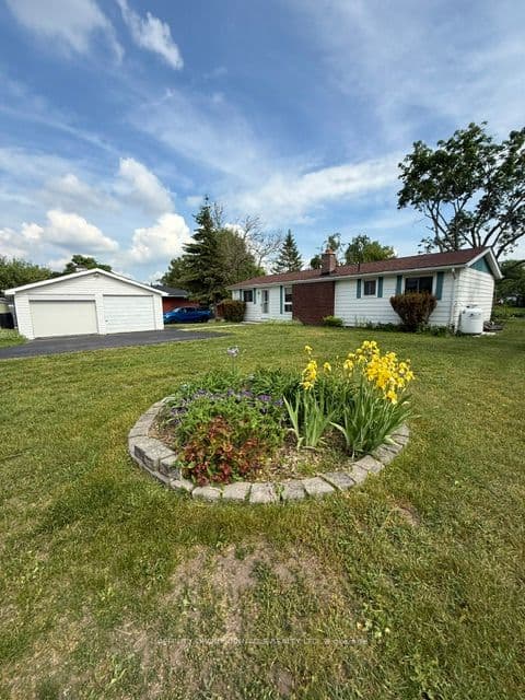 12 North Bayou Road, Kawartha Lakes, ON K0M 1N0
