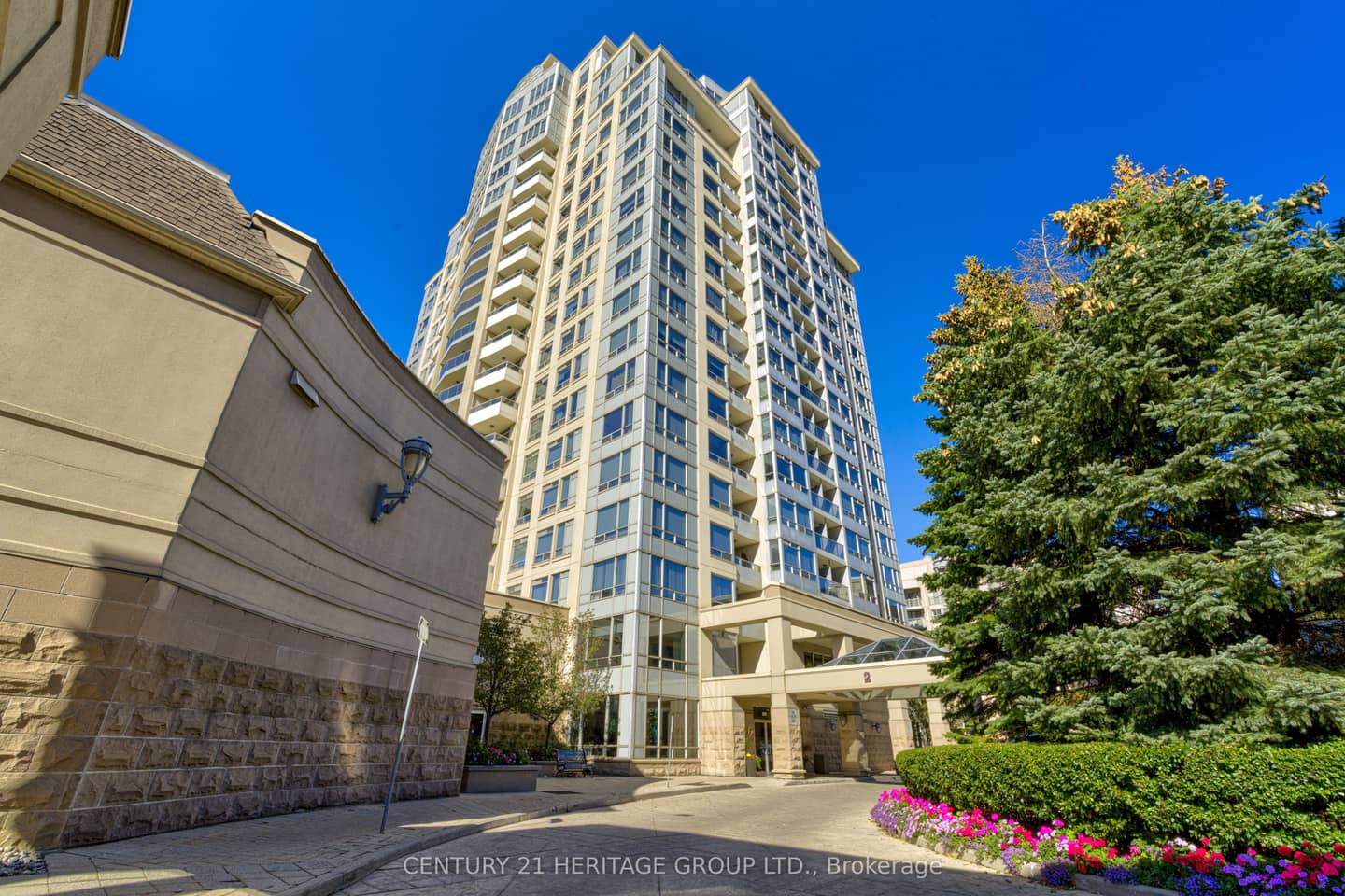 2 Rean Drive 610, Toronto, ON M2K 3B8