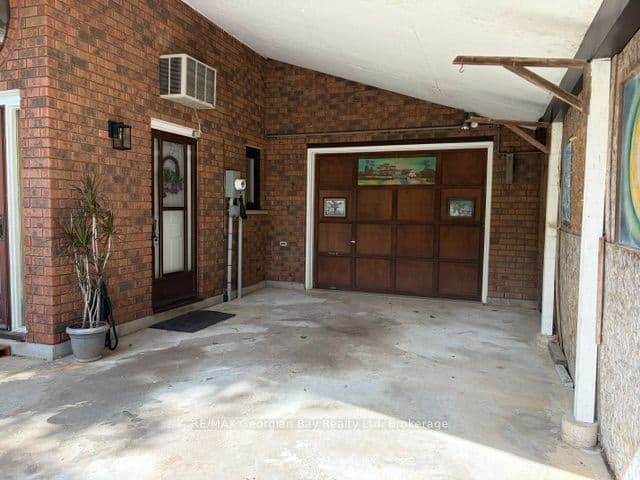 167 NW Tall Pines Drive NW, Tiny, ON L9M 0H4