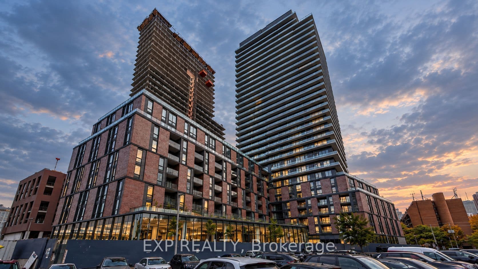 35 Parliament Street 412, Toronto, ON M5A 0Z5