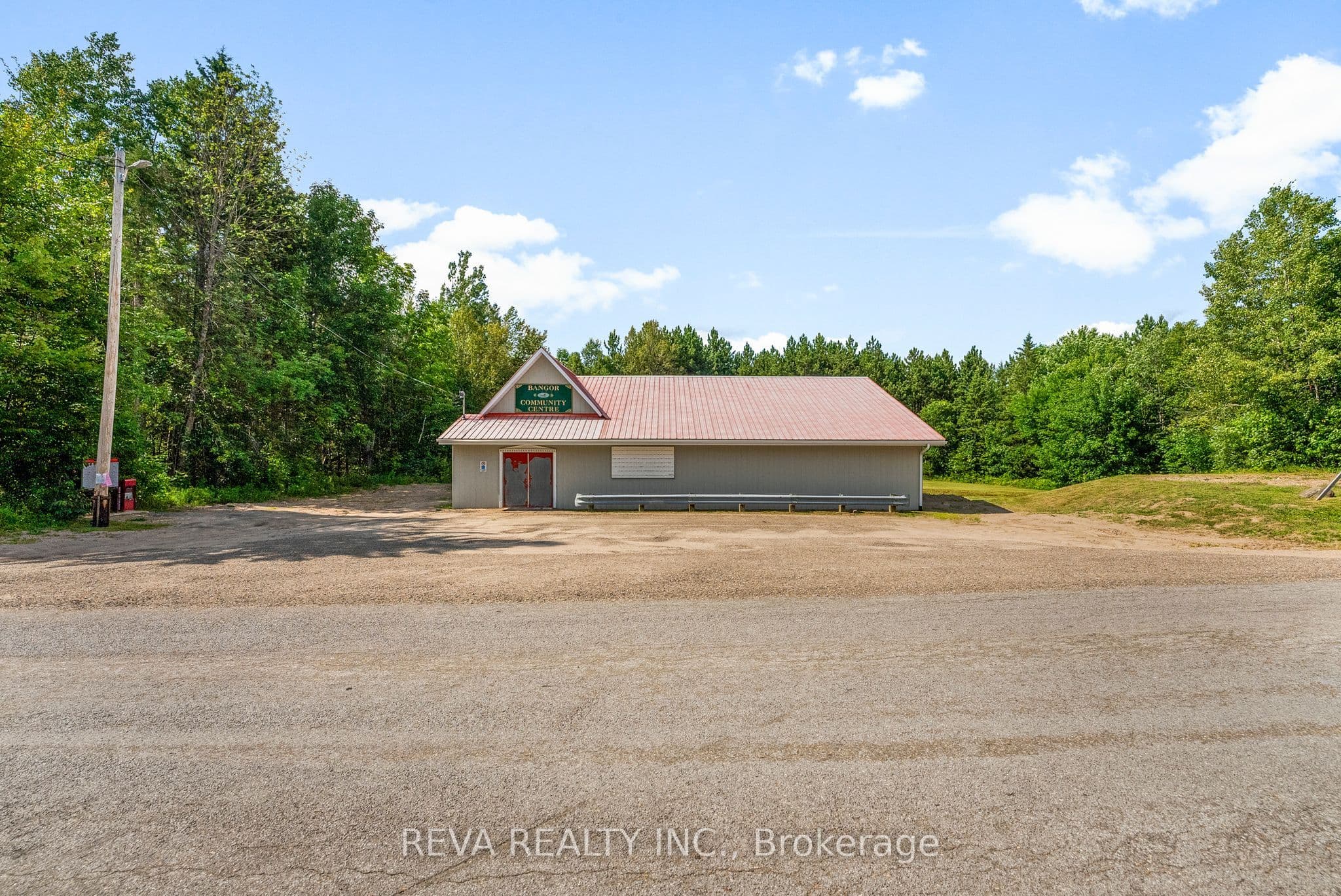 786 Centreview Road, Hastings Highlands, ON K0J 1L0