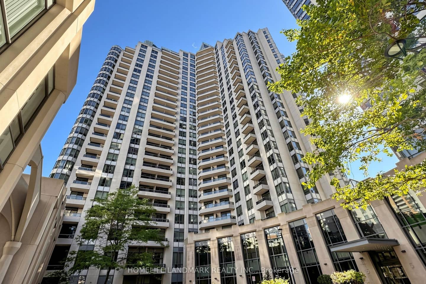15 Northtown Way 220, Toronto, ON M2N 7A2