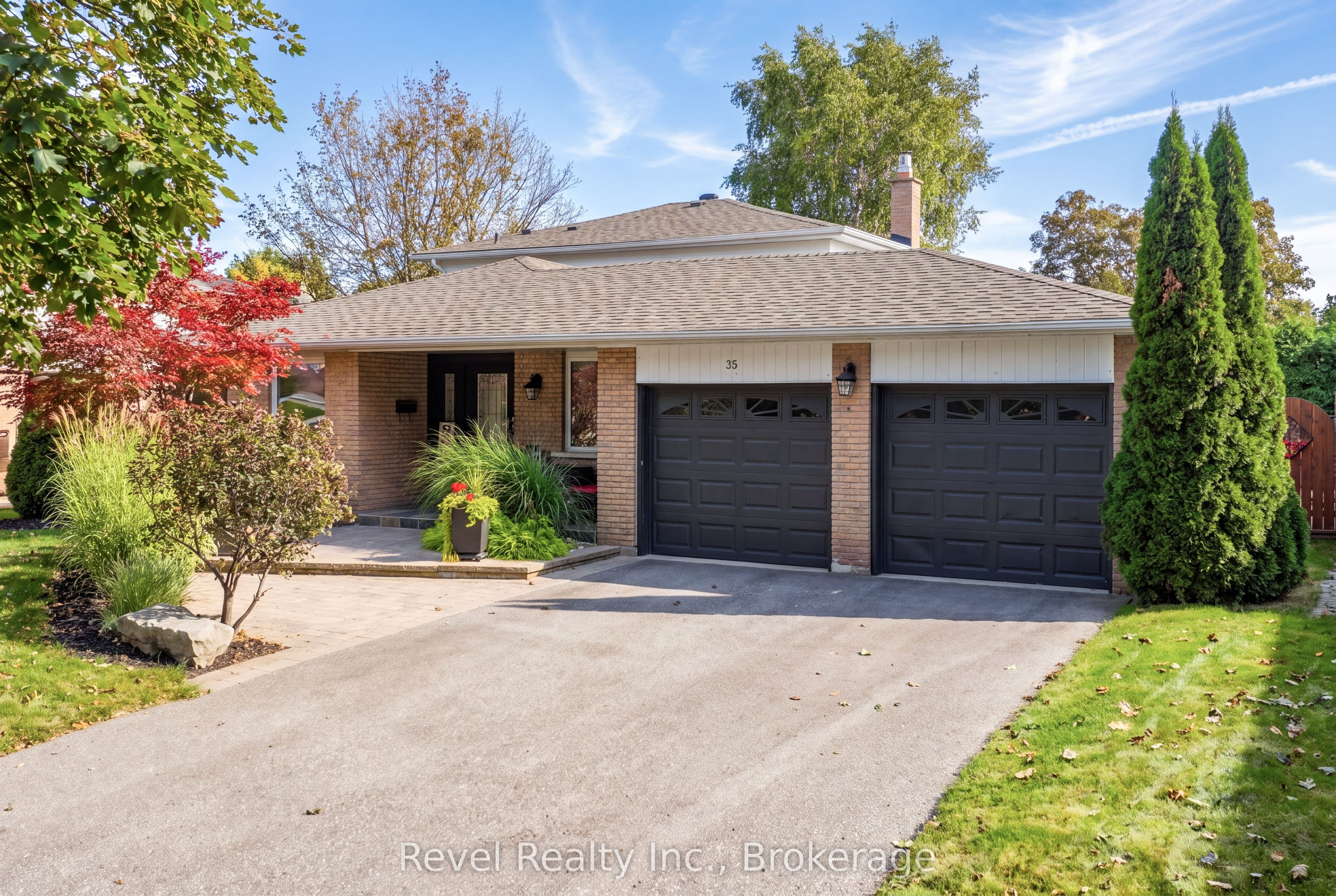 35 John Dexter Place, Markham, ON L3P 3G2