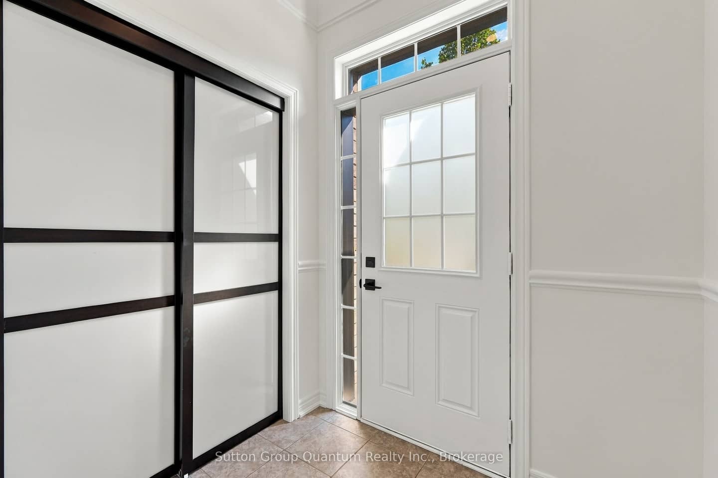 2435 Montagne Avenue, Oakville, ON L6M 0J4