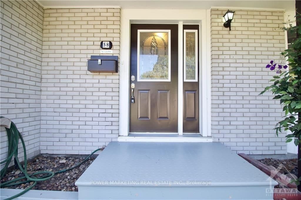58 AERO Drive, Crystal Bay - Rocky Point - Bayshore, ON K2H 5E4