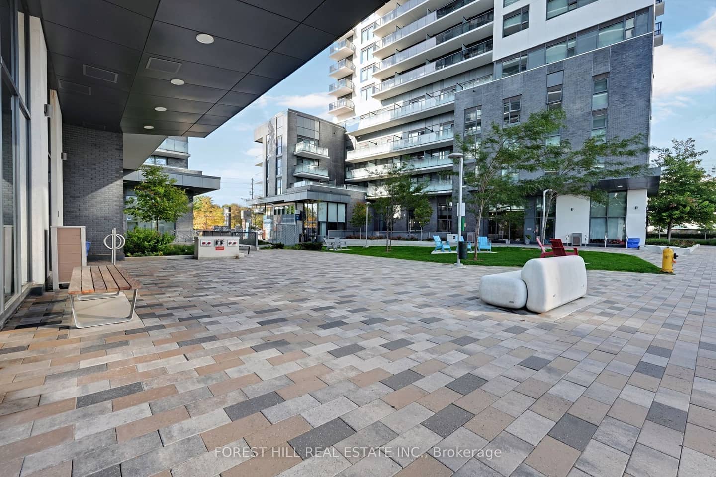 30 Samuel Wood Way 1708, Toronto, ON M9B 0C9