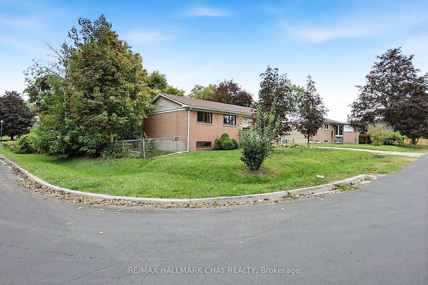 135 Peter Street, East Gwillimbury, ON L9N 1L2