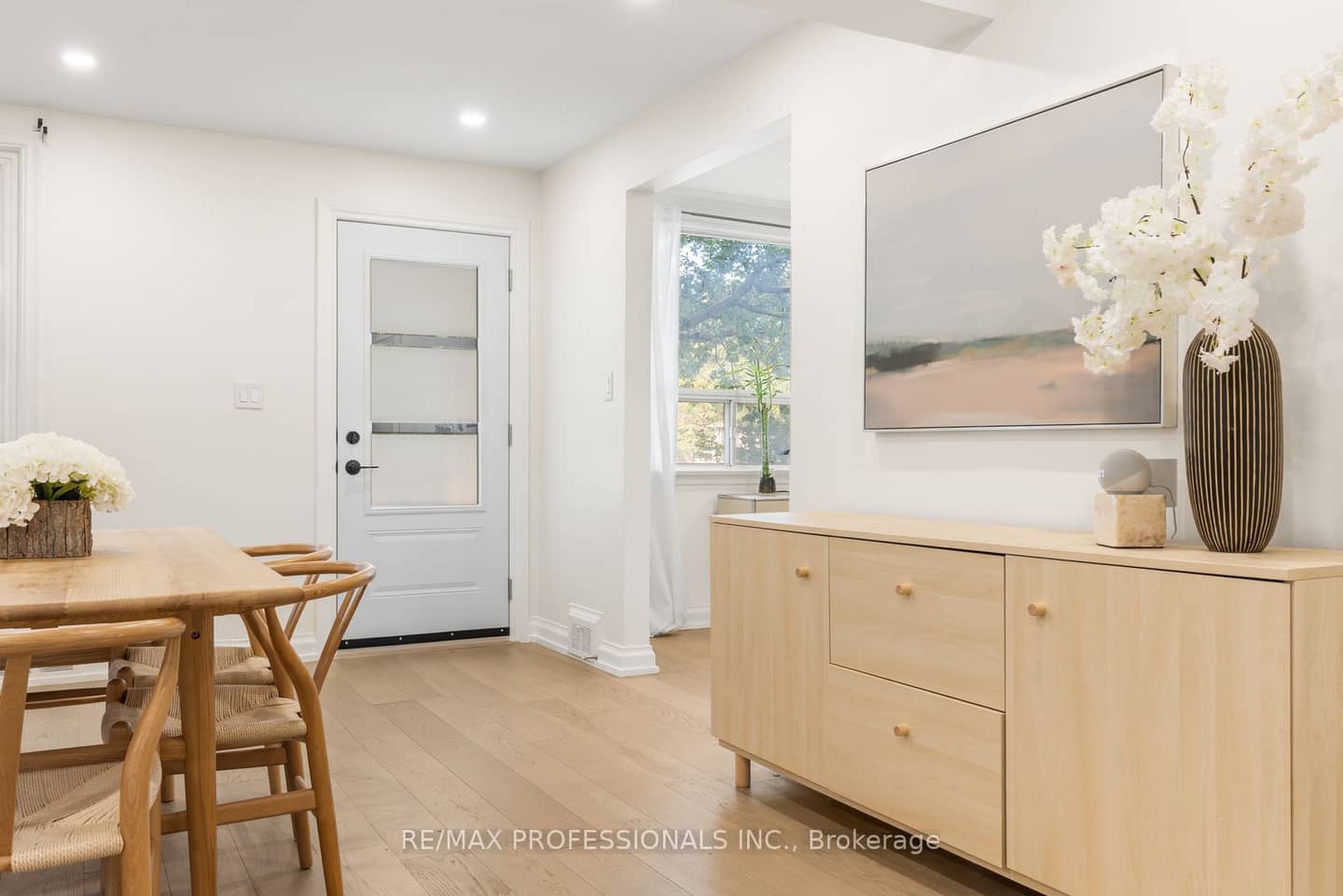 27 Brawley Avenue, Toronto, ON M8Z 4Z2