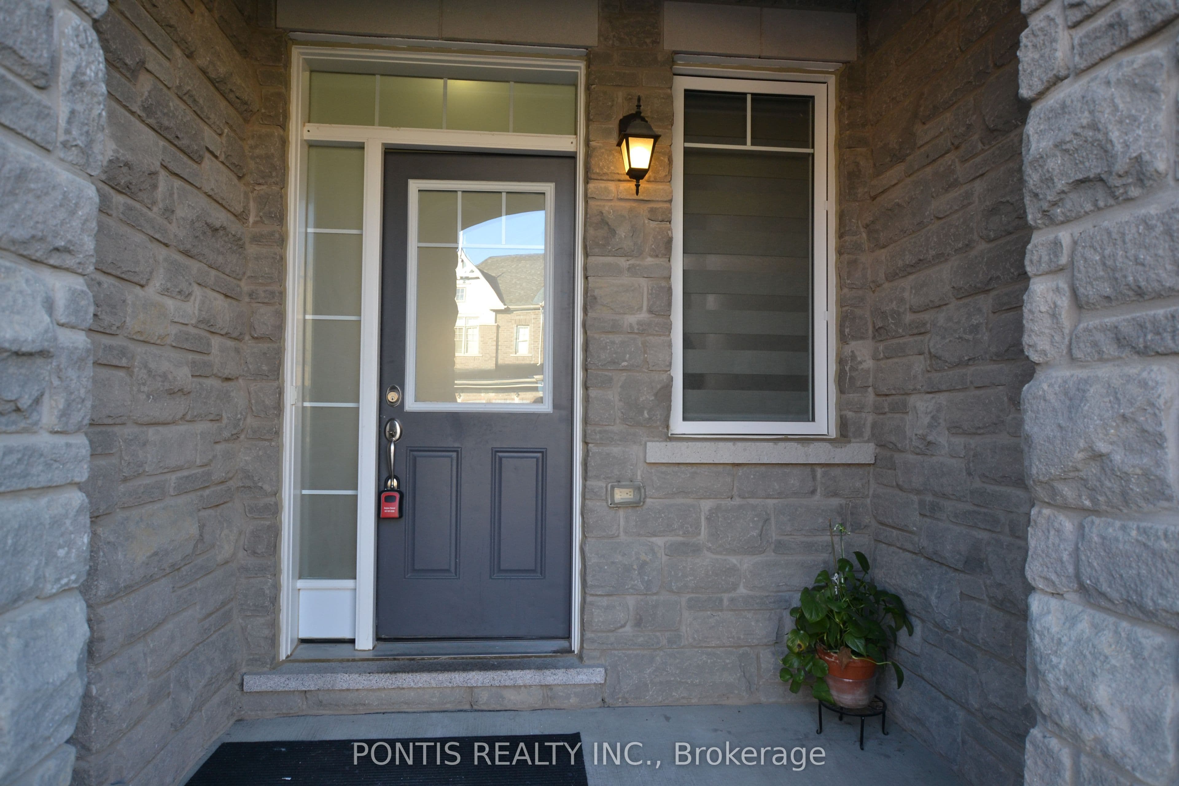 47 Phyllis Drive, Caledon, ON L7C 4E2