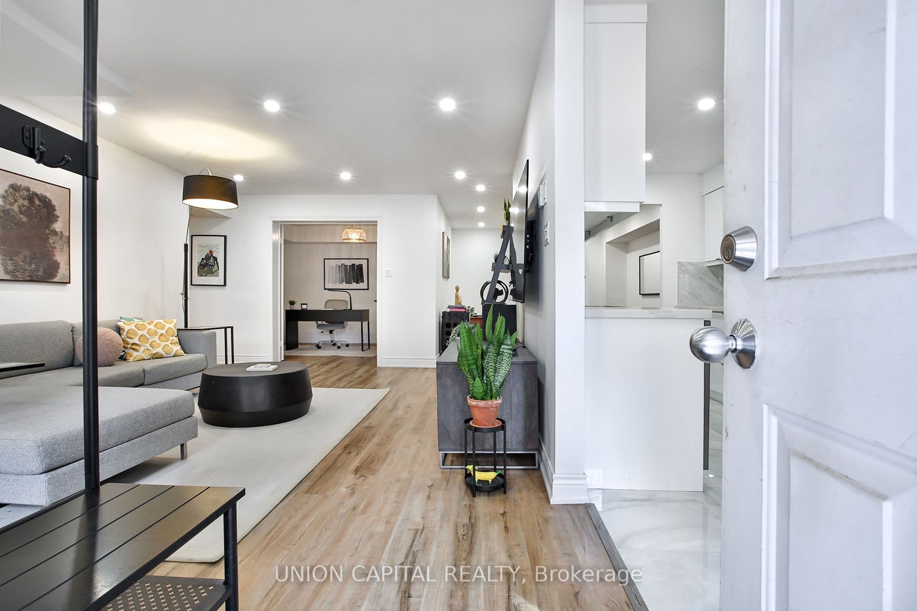 12 Sudbury Street, Toronto, ON M6J 3W7