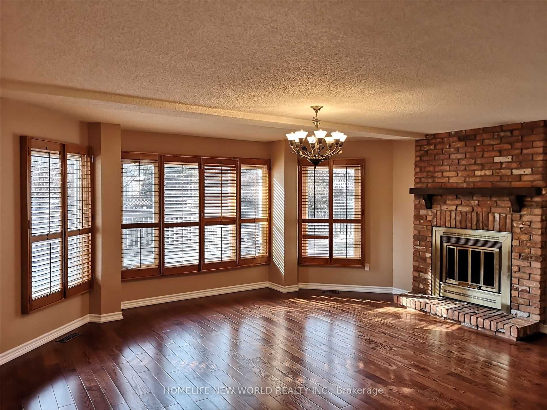 41 Ambleside Crescent, Markham, ON L3R 7T3