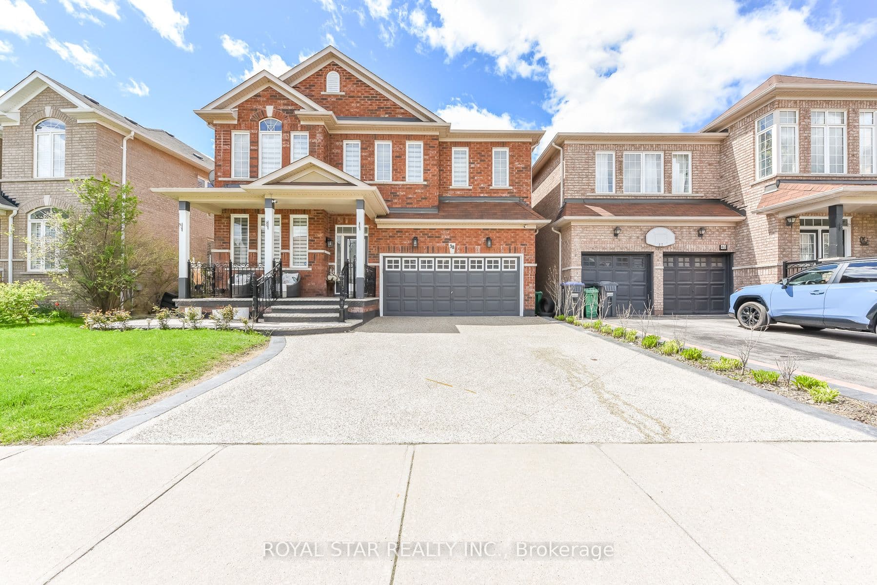 38 Robitaille Drive, Brampton, ON L6R 0H6