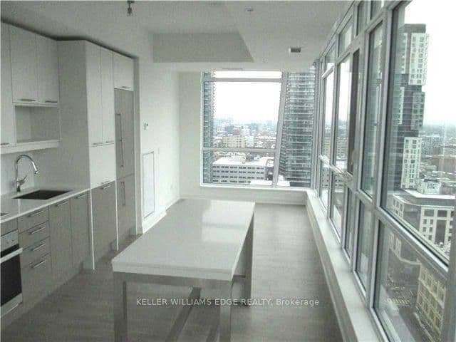 30 Nelson Street 2409, Toronto, ON M5V 0H5