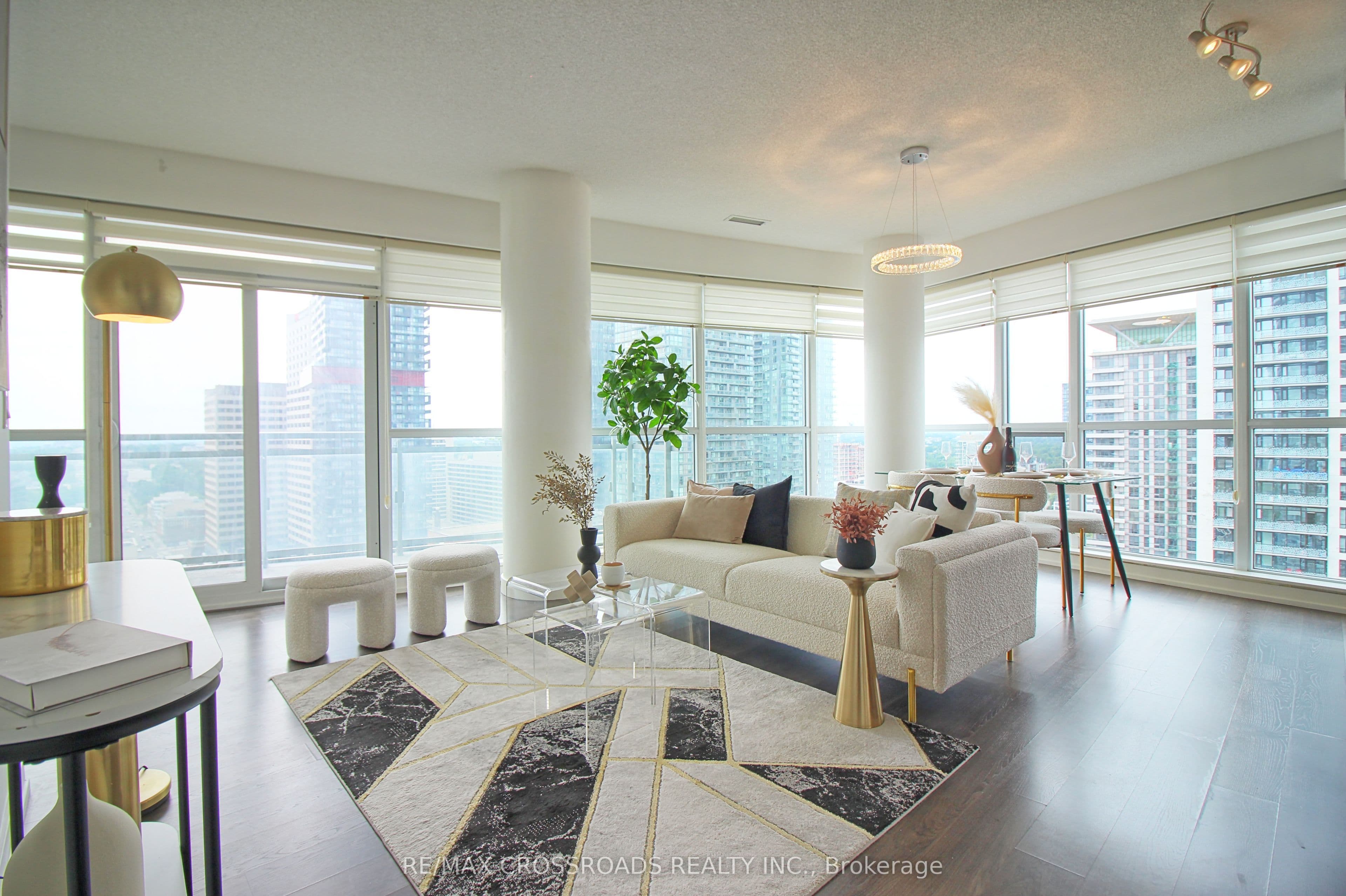 89 Dunfield Avenue 2202, Toronto, ON M4S 0A4