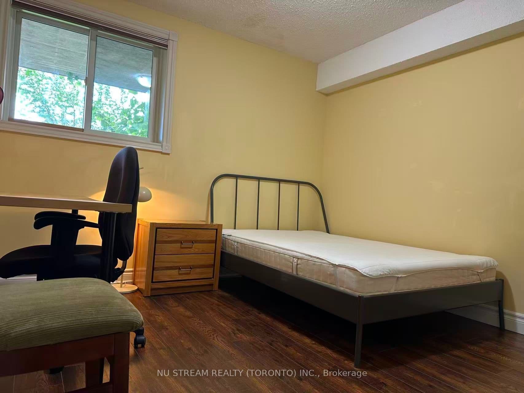 115 Briggs Avenue Bedroom, Richmond Hill, ON L4B 3J5
