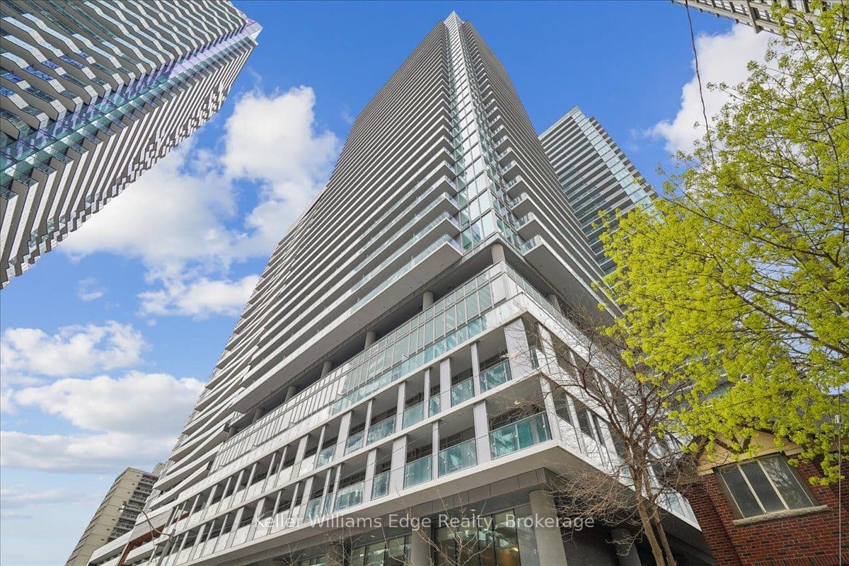 99 Broadway Avenue 208 NT, Toronto, ON M4P 1V2