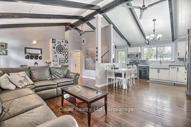 172 Silas Boulevard, Georgina, ON L4P 2K3