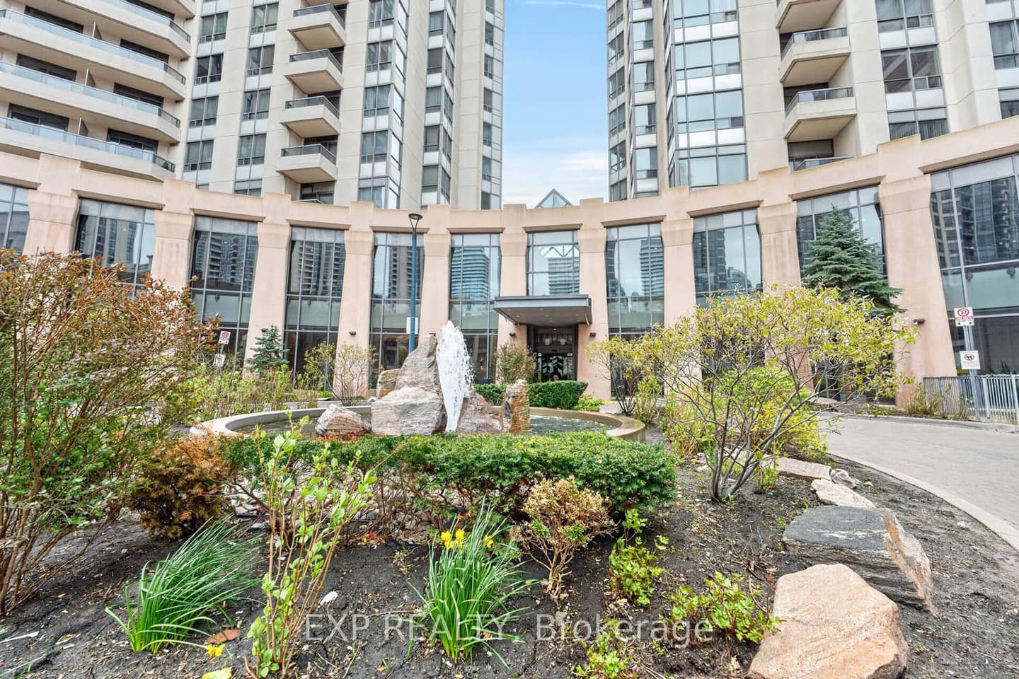 5 Northtown Way 1109, Toronto, ON M2N 7A1