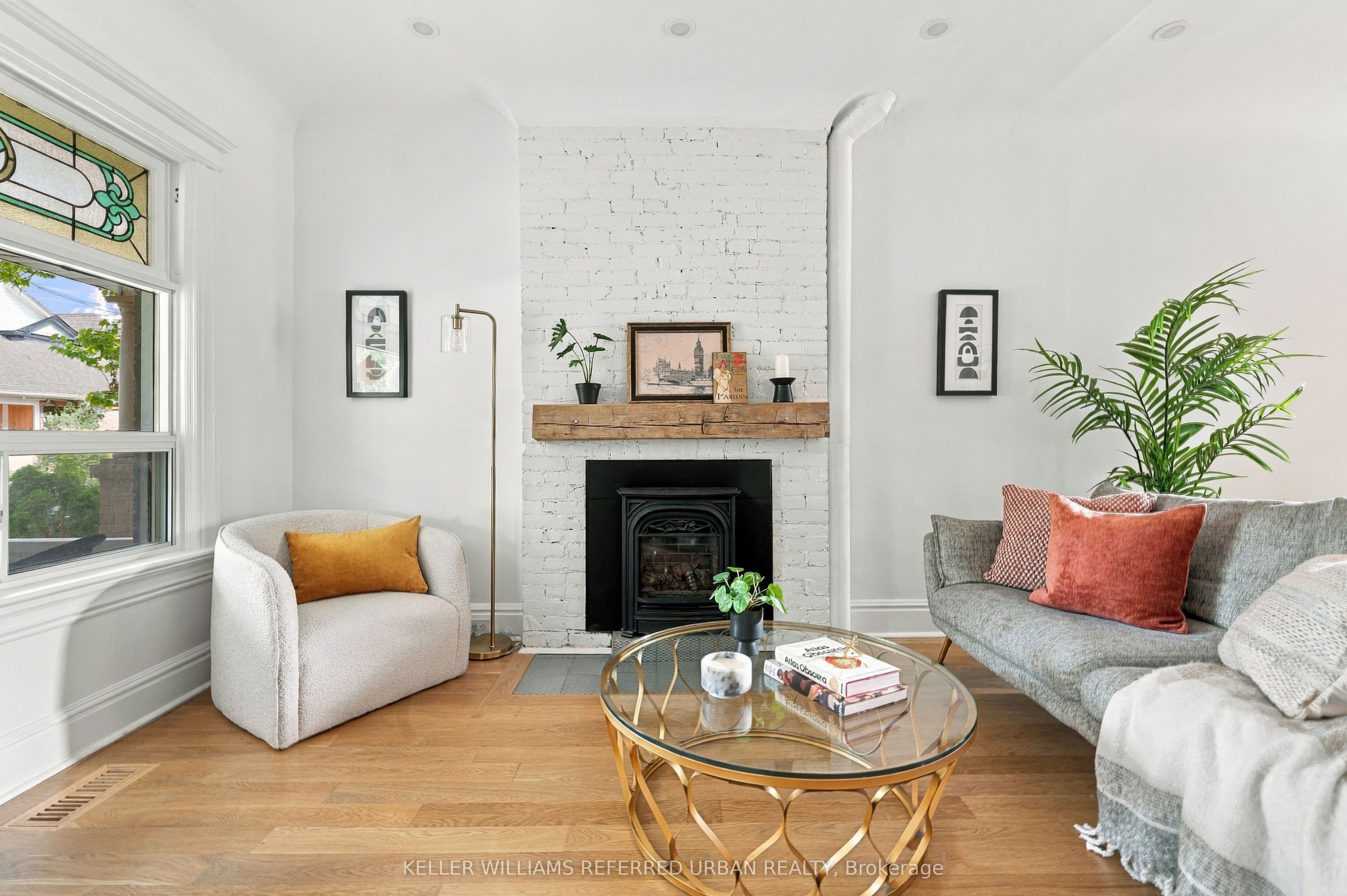 87 Olive Avenue, Toronto, ON M6G 1V2