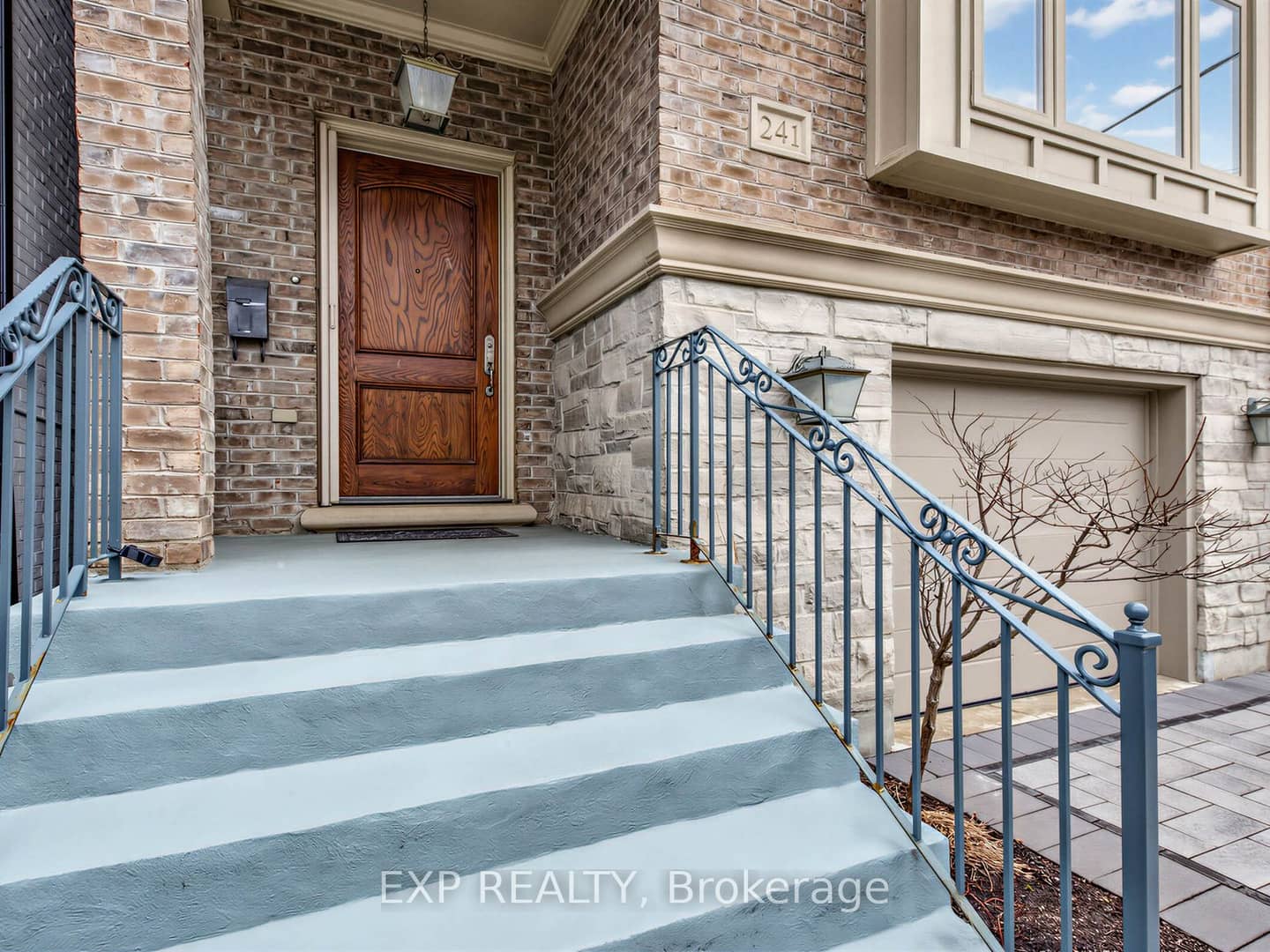 241 Poplar Plains Road, Toronto, ON M4V 2N8