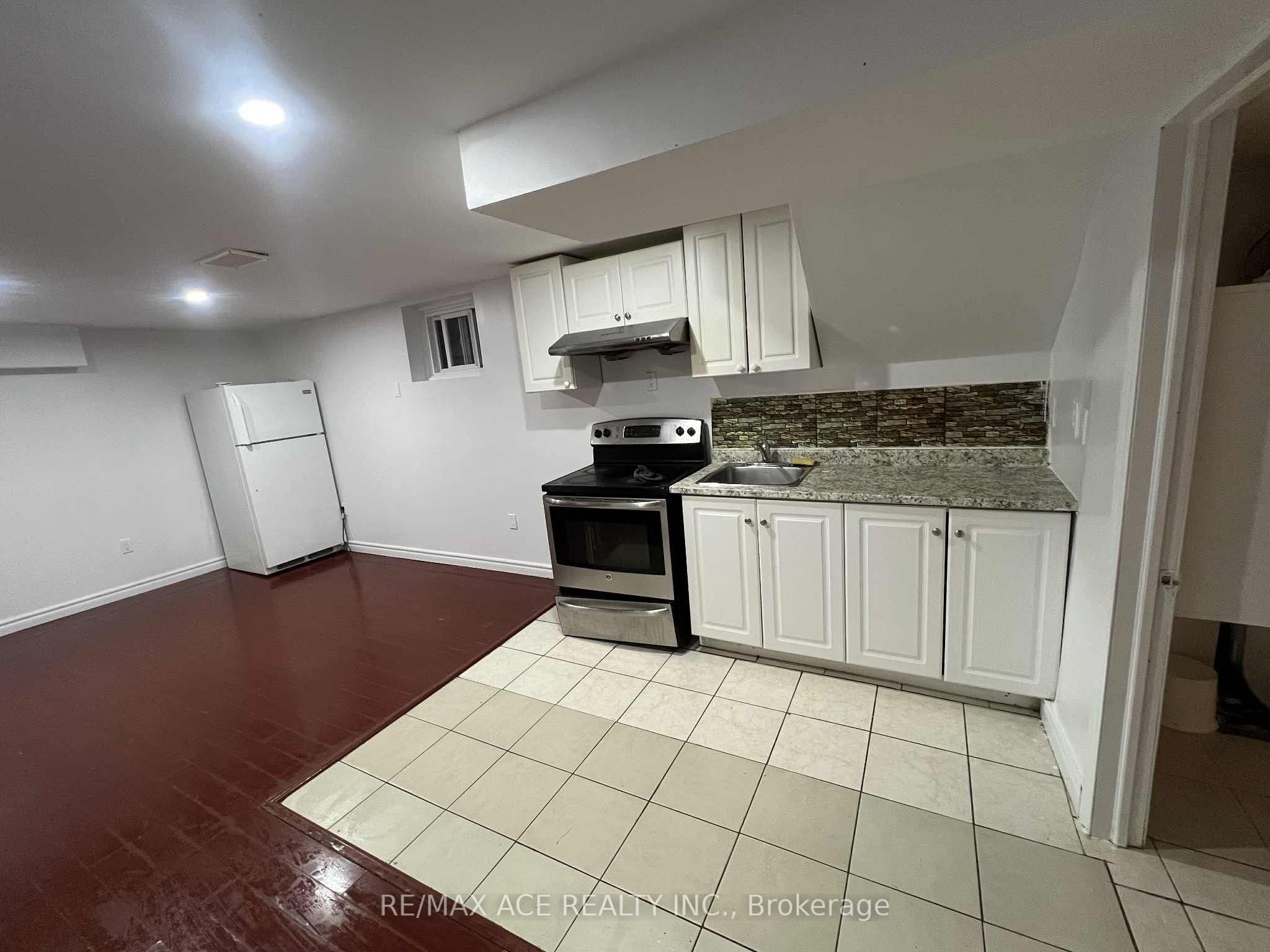 137 Janray Drive Bsmt, Toronto, ON M1G 1Y8