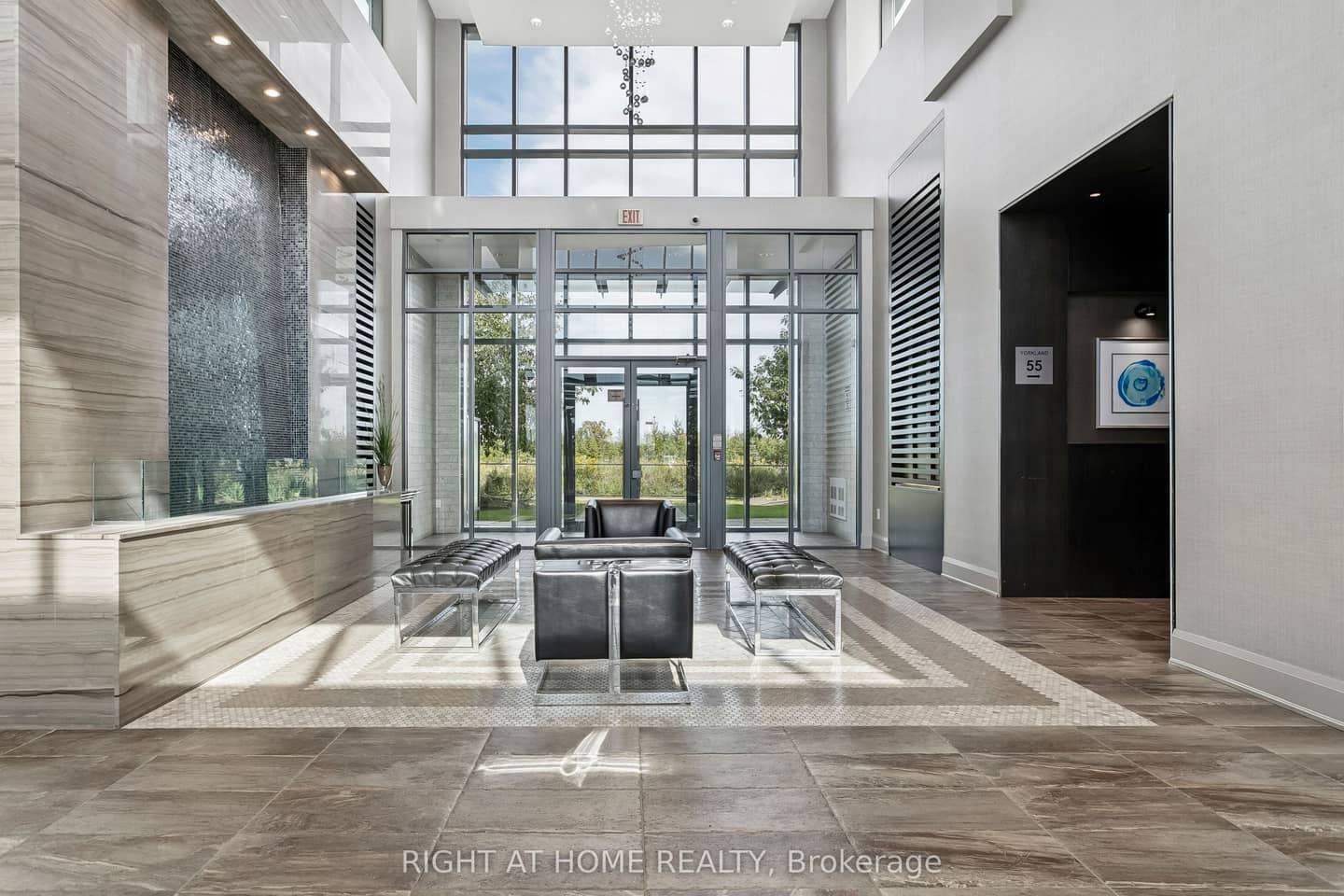 45 Yorkland Boulevard, Brampton, ON L6P 4B4