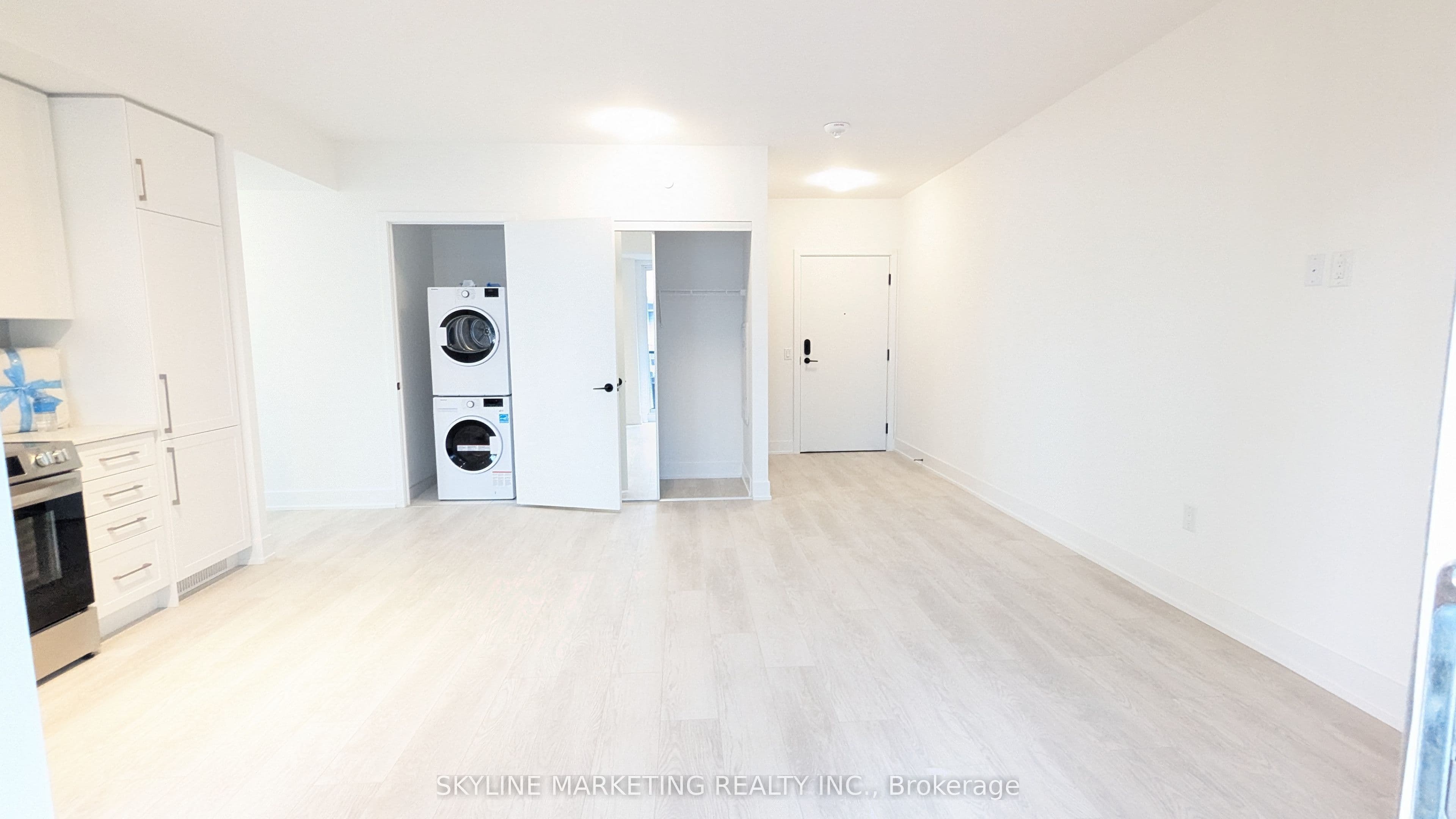 2450 Old Bronte Road 504, Oakville, ON L6M 5P6
