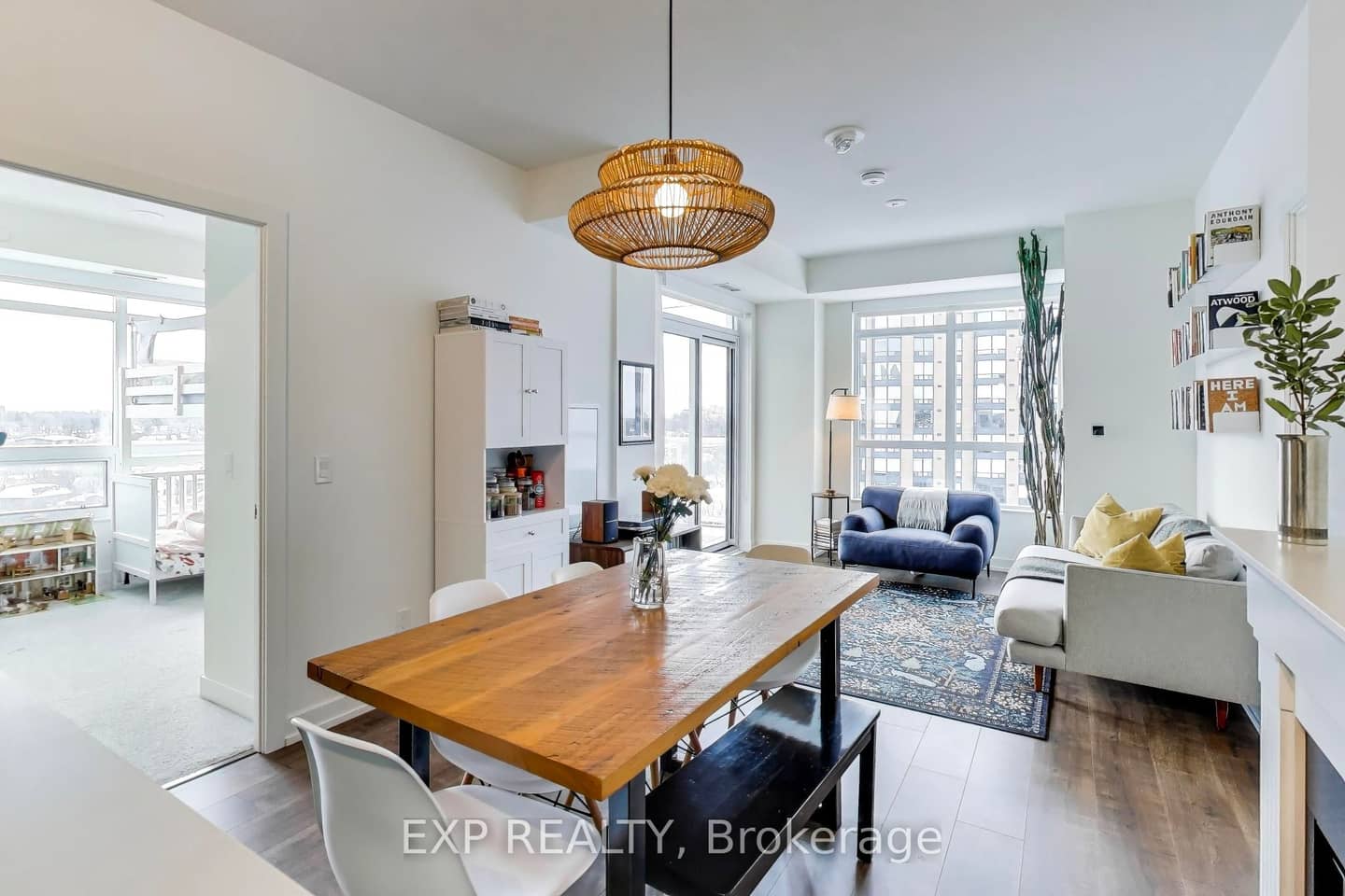10 Wilby Crescent 1106, Toronto, ON M9N 0B6