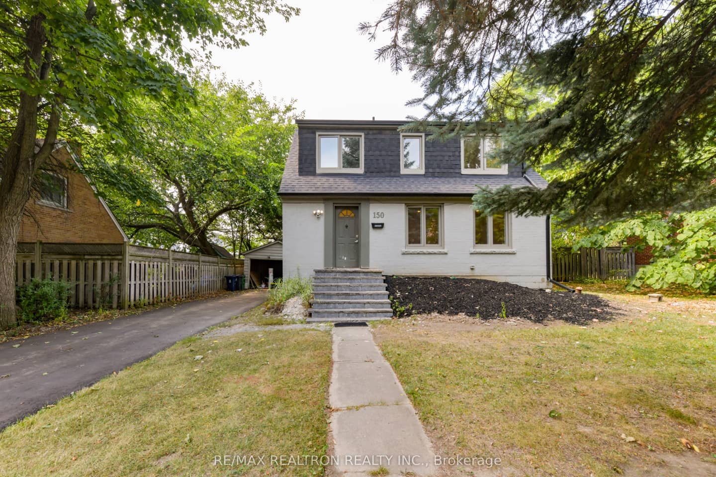 150 Upper Canada Drive, Toronto, ON M2P 1S8