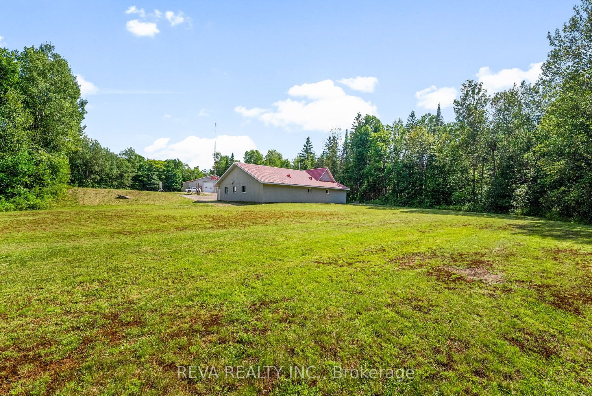 786 Centreview Road, Hastings Highlands, ON K0J 1L0