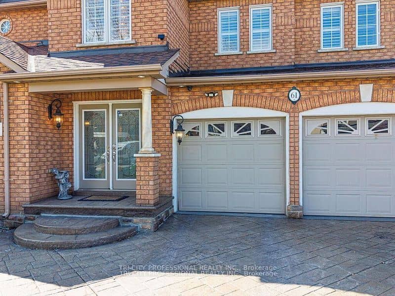 61 Woodvalley Drive, Brampton, ON L7A 1Z3